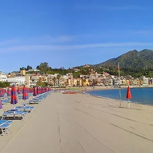 Al Sole Di Sicilia גיארדיני נאקסוס